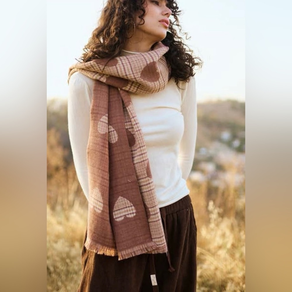 Heart Cozy Scarf